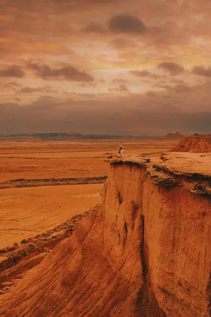 Explores Spain’s “Alien Landscape”