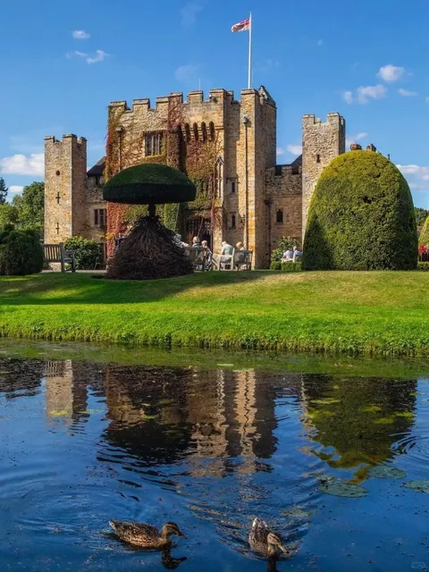 ​​🇬🇧 Hever Castle: England’s Most Enchanting Tudor Gem! 🏰✨​​