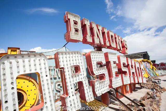 🌃 Neon Museum: Las Vegas’ Glittering Time Capsule 💀✨