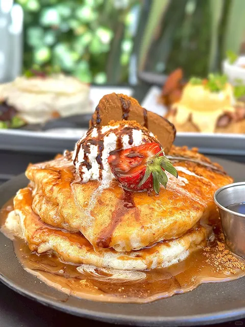 Garden Brunch in Palo Alto --Fambrini’s Cafe