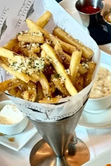 🌊 Oceanaire Seafood Room | A Swanky Splash of Coastal Elegance