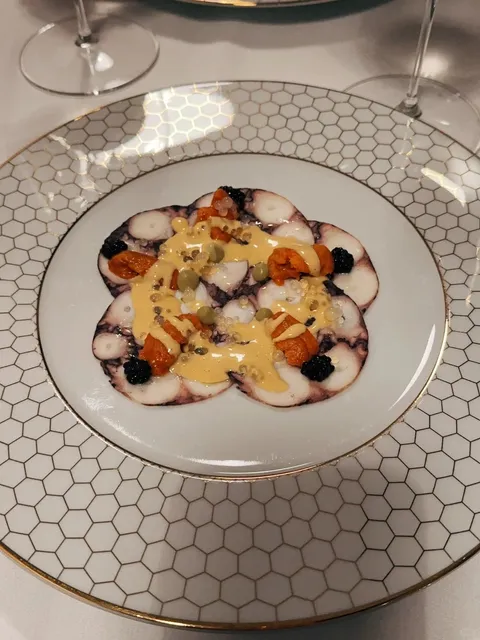 Xiquet Review: All I Remember Is the Lobster Risotto