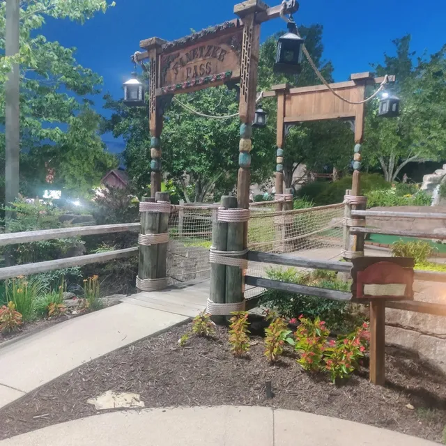 Daily Entertainment in Branson, Missouri 🎢🏌️‍♂️