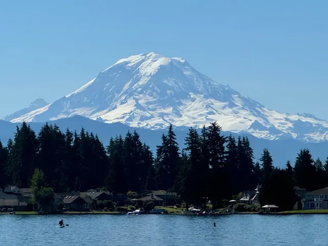 ​​Lake Tapps Park | The Ultimate Summer Day Trip from Seattle 🏞️🍦​​