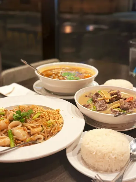 Minnesota's Hidden Gem Thai Restaurant 🔥 