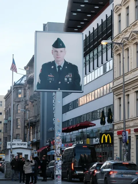 🇩🇪 Exploring Berlin with My Bunny Buddy! 🐇✨