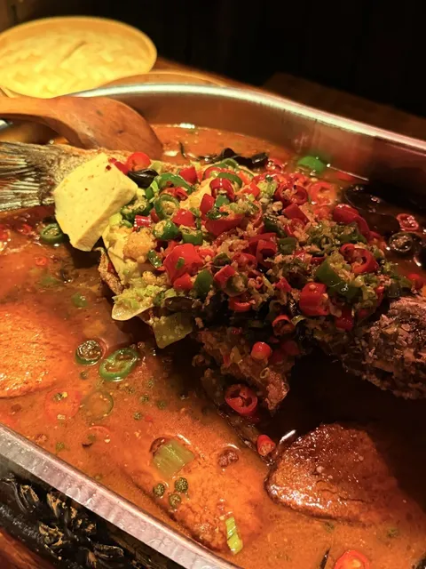 The spicy roasted fish at this Pimlico restaurant  is just too legit‼️