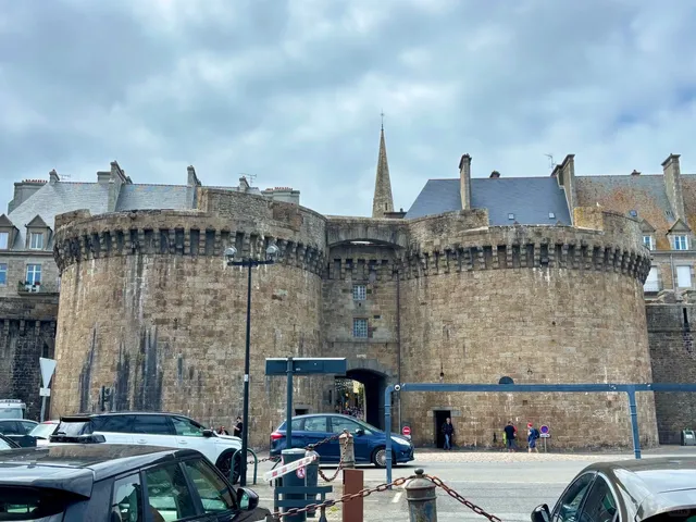 🇫🇷 Saint-Malo: The Pirate City Where Tides Write Poetry 🌊⚓