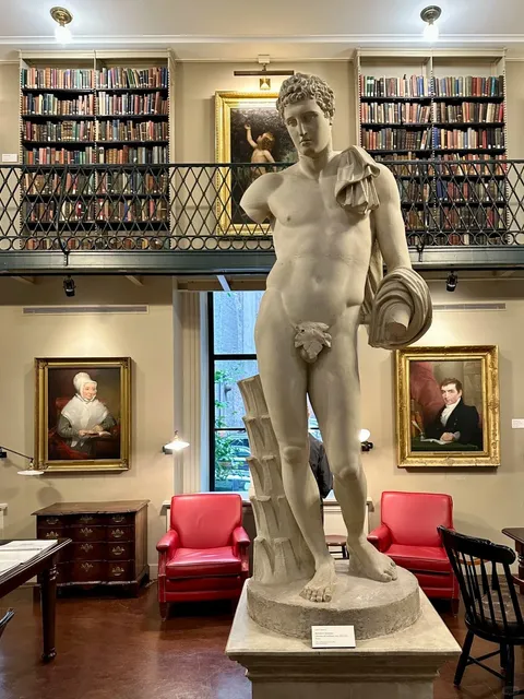 Boston Athenæum 🏛️📚