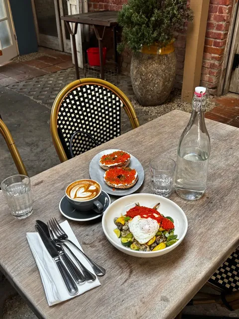 Driving 90 mph in LA Just to Eat at My Favorite Spots 🚗💨