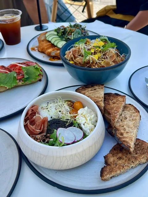 A Beautiful Meal in LA ✨🥑