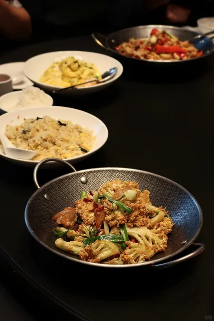 🌟 Perfect Spot for Gatherings in Lake Forest, Irvine! 🎄