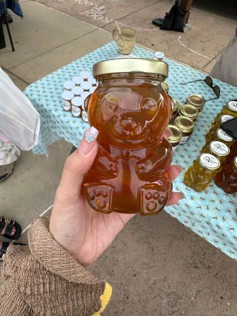 🌾 Madison Farmer’s Market Haul + Mini Food Review!