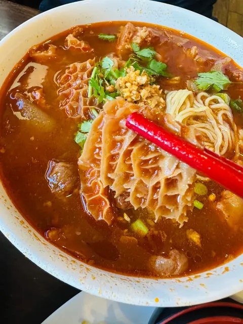 🇺🇸 Worth the 1-Hour Drive: Phnom Penh Noodle Shack in Long Beach, LA