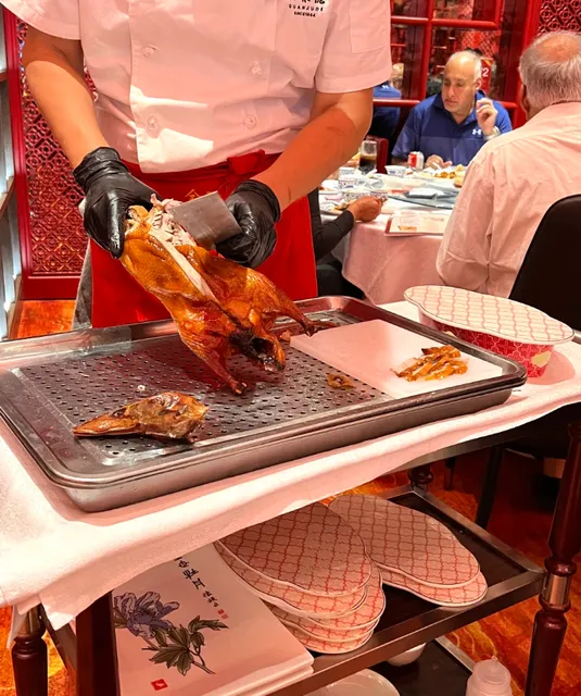  Mississauga's Quanjude Peking Duck - Is the 1.5-Hour Wait Worth It?
