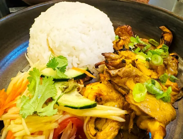 Union @ Compound: LA's Most Artistic Dining Spot 🎨🍽️