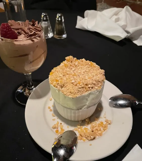 Annapolis restaurant-The Earl Western