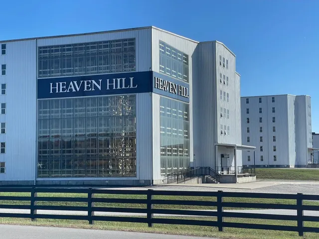 🇺🇸 Louisville Bourbon Trail Adventure 🥃✨