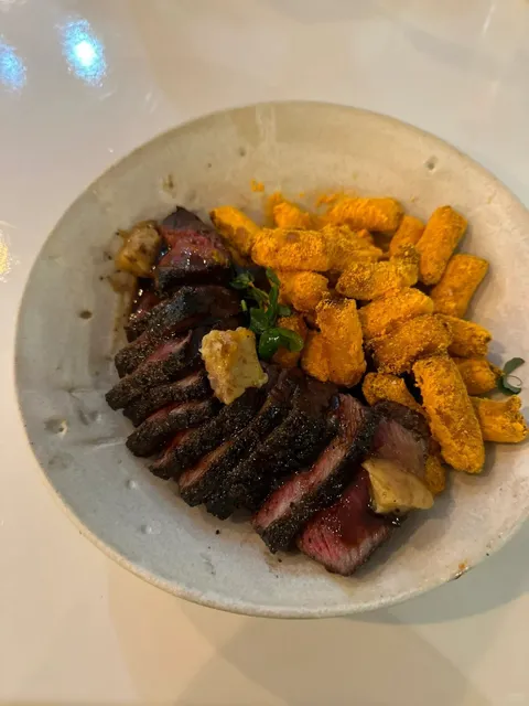 Eating Ants in Chicago — A FäFō Pop-Up Tale 🐜