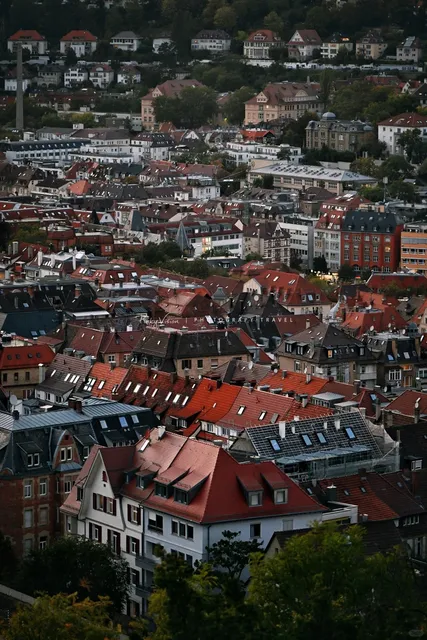 🇩🇪 Stuttgart Must-See Guide: Speedrun Edition! 🚗📚