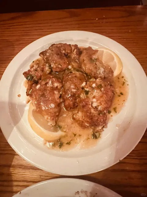 Detroit’s Pegasus Tavernas Restaurant Review