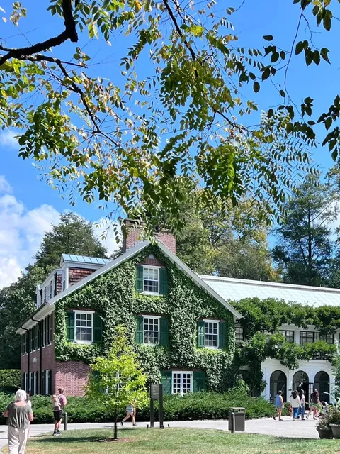 🌿🏞️ Longwood Gardens: Where Nature Dances with Human Creativity 