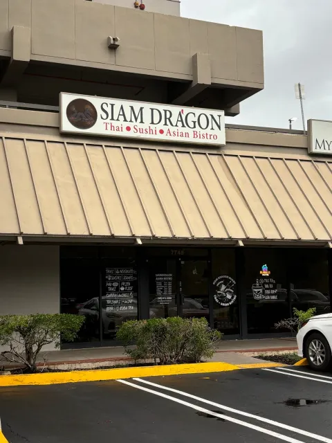 Quick & Delicious Meal at a Miami Restaurant! 🍜⚡