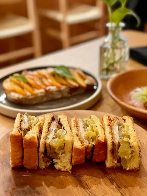 New York | Emilia by Nai