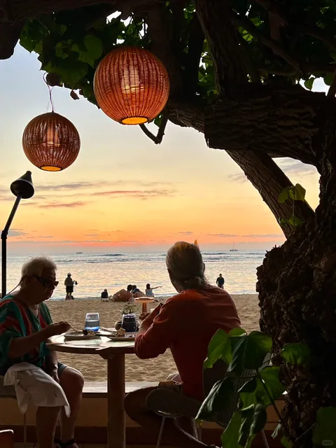 Hawaii Chillout Diary 🏖️ | Sunset Dinner 🌄 | Seaside Restaurant