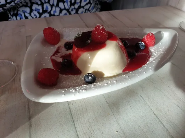 A Little Slice of Italy in Pangbourne, UK! 🍝