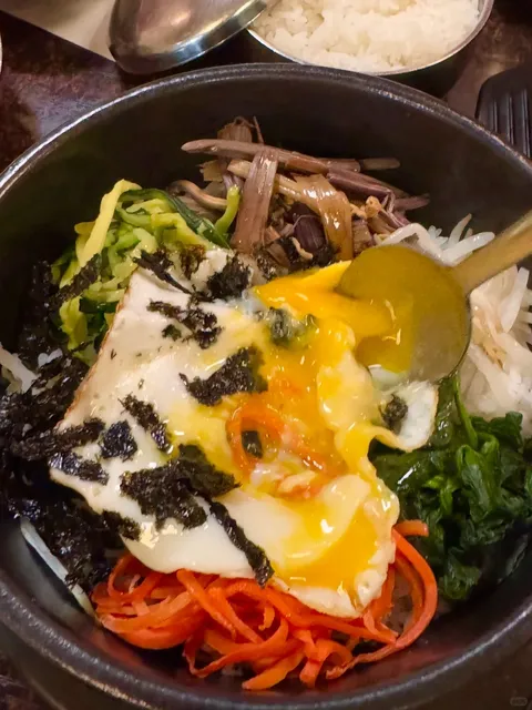 If This Cozy Spot Were Near My Home, I’d Be There Every Day 🍲