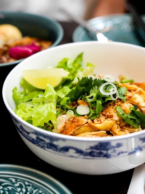 Food Discovery｜Ama Siam: A Charming Family Eatery in Paris