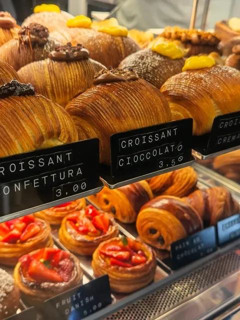 🇮🇹 Rome Exploration | A Hidden Gem for Breakfast Near the Vatican