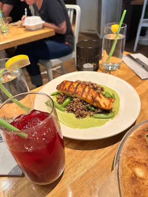 A DMV Restaurant That Made Me Devour Everything… After a Long Wait! 😤