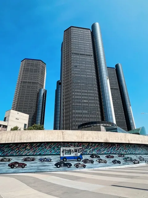 🇺🇸 Detroit’s Industrial Majesty & Island Escape