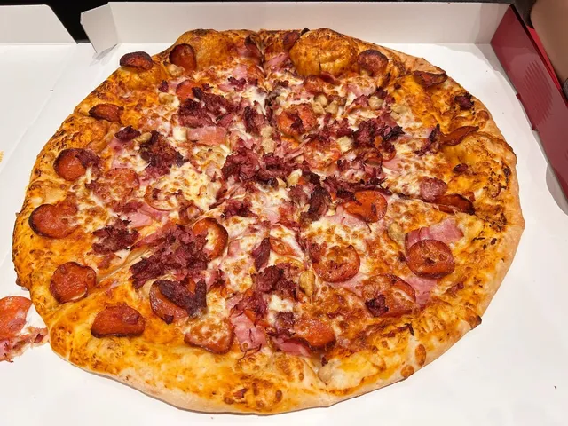 Sam’s Meat Lover’s Pizza 🍕—A Carnivore’s Dream That Vanished Too Soon
