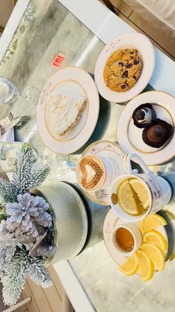 The Cake Bake Shop: Indy’s Most Dreamy Dessert Destination! 🎀🍰