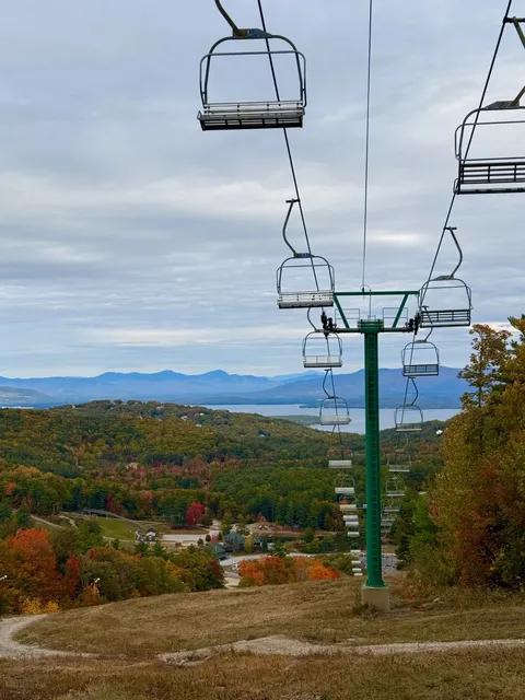 If you also don’t want to get stuck in traffic on the way 