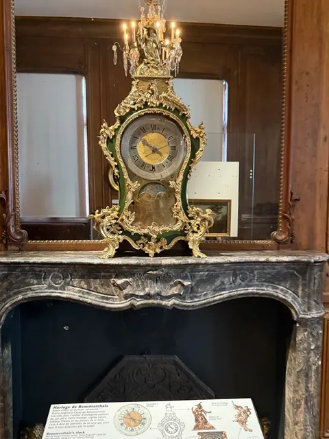 Musée Carnavalet: A Free Journey Through Parisian History in Le Marais