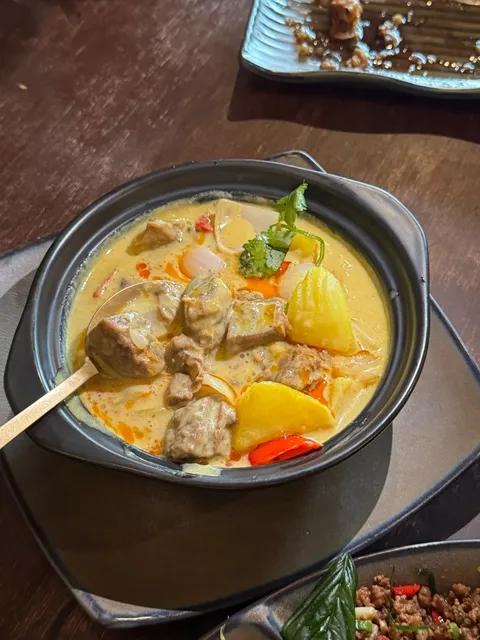 🇹🇭 10 Must-Try Affordable Eats in Phuket! 🍽️