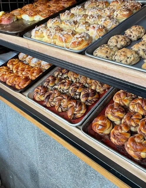 A Wonderful Breakfast Surprise in the Old Town