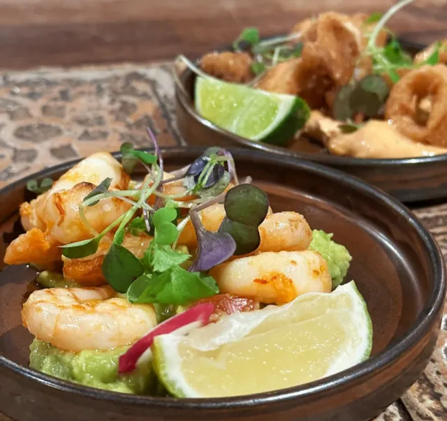 A restaurant and pub next to Helsinki train station