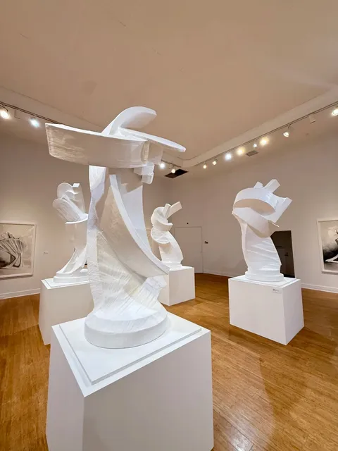 Laguna Art Museum: A California Art Haven in Laguna Beach 🏛️🌊