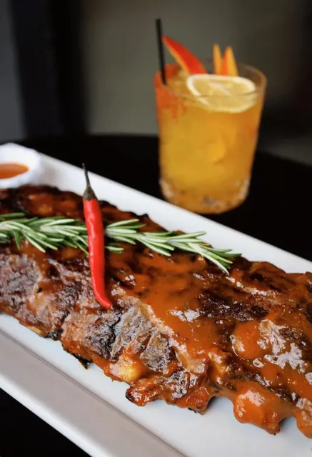 Cuba 1958's Slow-Braised Ribs: A Taste of 1950s Havana