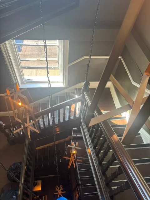 🏨 The Perfect Place to Stay! 🏨