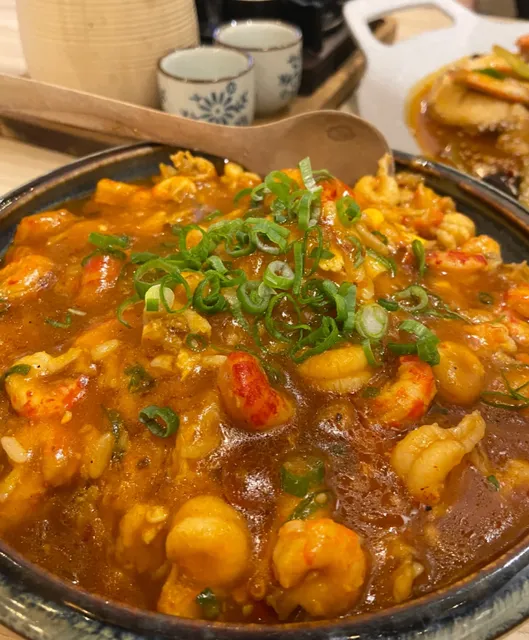 Vancouver Food Quest: The Lobster Rice Bowl Worth Travelling For!