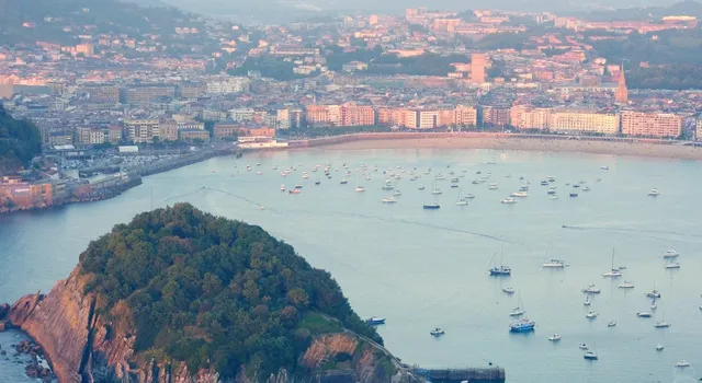 🇪🇸 Discover Spain's Hidden Gem: A Pizza Lover's Guide to San Sebasti