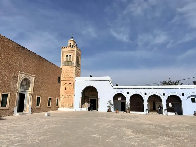 The Tomb of Sidi Sahbe in Tunisia 🏰🕌📿