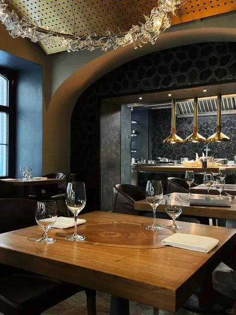 ​​🥂 Prague's Michelin-Starred Gem: LA DEGUSTATION (1-Star) 🇨🇿​​