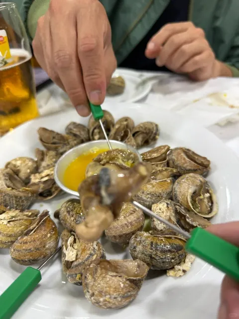 🇵🇹 ​​Lisbon's Ultimate Snail Destination - Júlio dos Caracóis!​​ 🐌